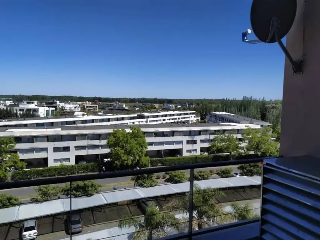 Studios 2 - 500