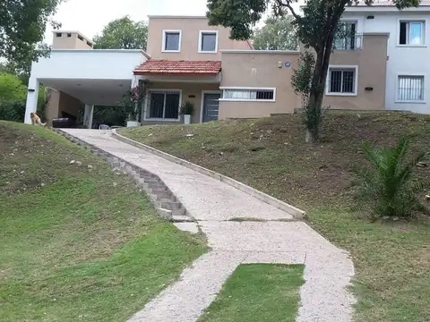 Casa a la Venta Rio Ceballos canje por Dpto en Cba