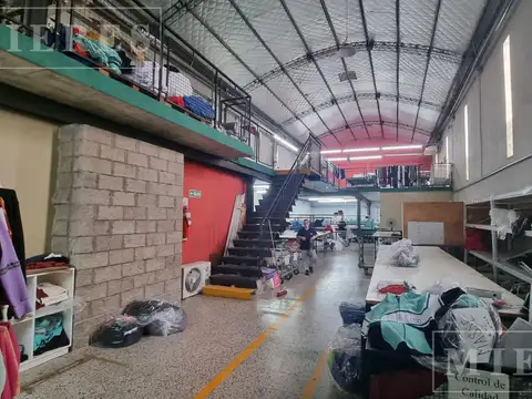 Galpon en Venta en Carapachay, USD 440.000