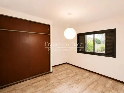 Casa en Venta al Oeste