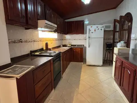 CASA EN VENTA  -  PUERTO TIROL, CHACO