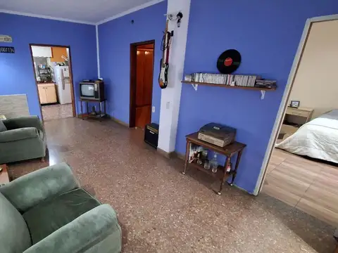CASA 5 AMBIENTES VENTA LANUS QUINCHO Y 2 COCHERAS