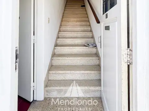 Depto Tipo Casa en Venta con 2 cocheras