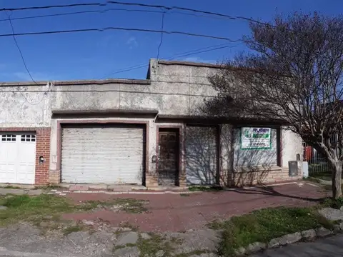 CASA 3 AMBIENTES CON LOCAL