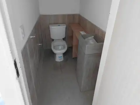 Depto Tipo Casa en Venta con 1 cocheras