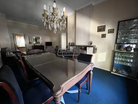 Las Heras 100, Piso 1