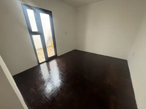 Depto Tipo Casa en Venta en La Plata, USD 53.000