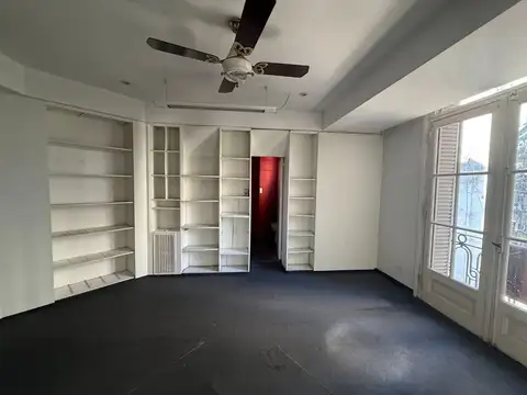 Oficina en Alquiler en San Nicolás, USD 650
