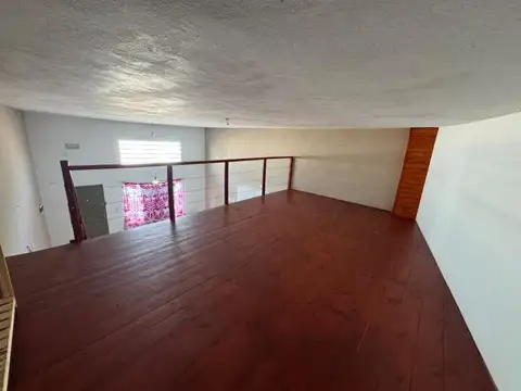 MONOAMBIENTE CON GRAN ENTREPISO EN MORON SUR - SIN EXPENSAS CON RENTA CON  SA