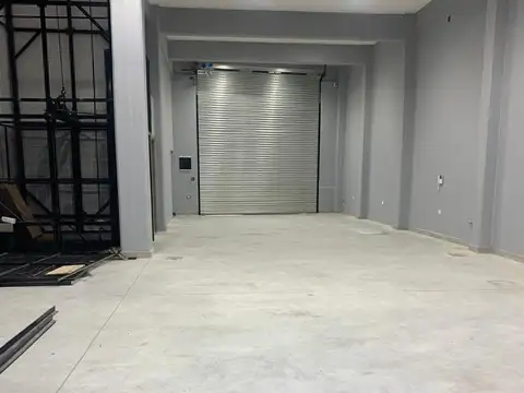 GALPON CON DEPOSITO Y POSIBLE VIVIENDA U OFICINAS (POSIBLE FINANCIACION) REF. 876