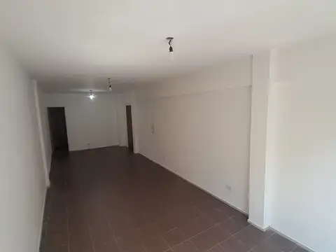 Oficina en Alquiler al Norte