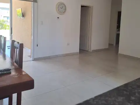 Casa en Venta en Pilar del Este - San Ramon, USD 220.000