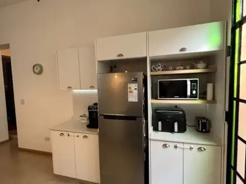 VENTA PH AL FRENTE ESTILO CLASICO RECICLADO RECIENTEMENTE Y EN MUY BUEN ESTADO