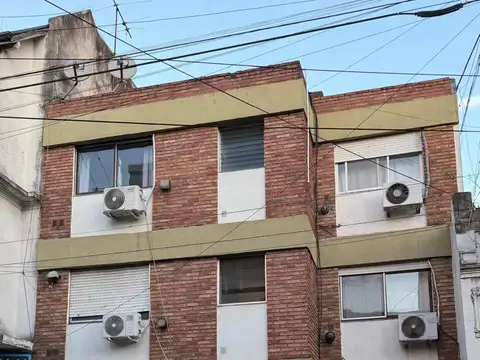 Monoambiente en PB con Patio