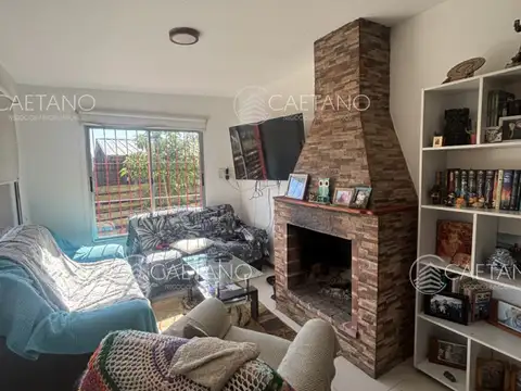 Casa 4 ambientes con 1 baño