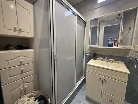 Casa en Venta con 4 cocheras