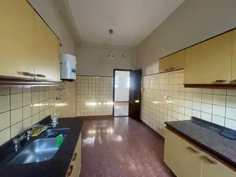 Depto Tipo Casa 5 ambientes con 2 baños