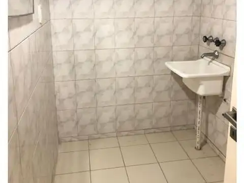 Departamento 5 ambientes con 1 baño