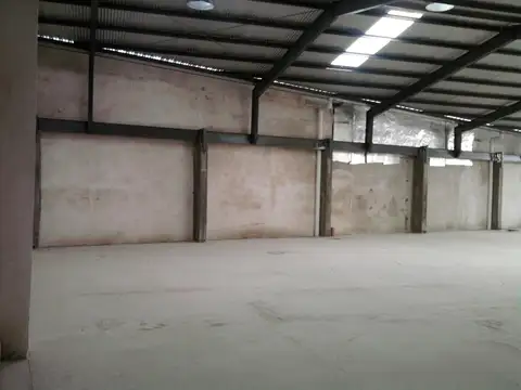 Galpon en Alquiler en Abasto, $ 3.000.000