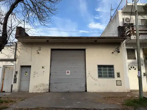Galpón en Villa Lynch de 226m2