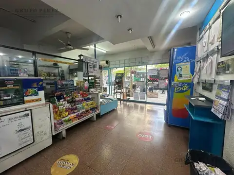 Av Montes de Oca  al 1700