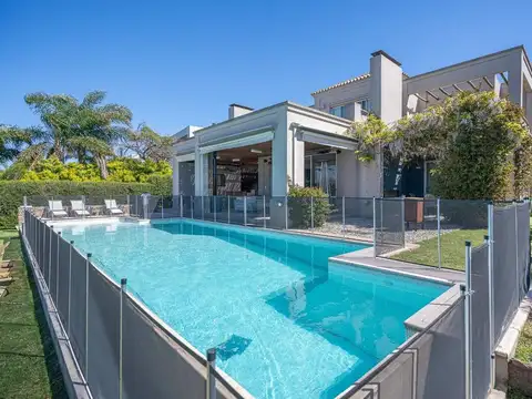 Casa en Venta en Albanueva, Countries y Barrios Cerrados en Tigre