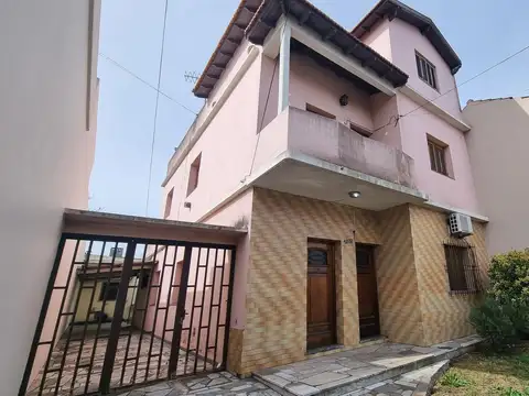 Casa para 2 familias en Barrio Los Cedros