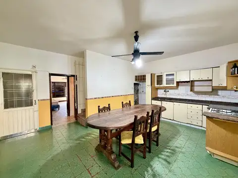 Casa en Venta en Lomas De Zamora, USD 169.000