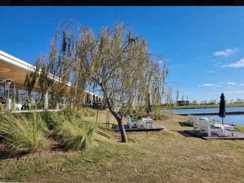 Lote financiado en Barrio Amarras Puertos