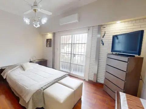 Depto Tipo Casa en Venta en Villa Pueyrredon, USD 350.000