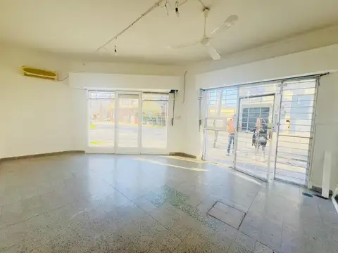 Local en Alquiler en Boulogne, $ 750.000