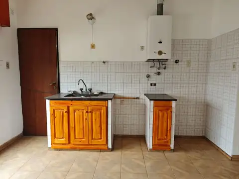 Depto Tipo Casa en Venta en Alberdi, USD 31.500