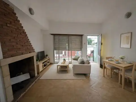 Venta PH planta alta de 2 dormitorios, Alberdi.