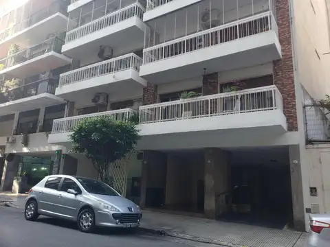 Alquiler - 3 ambientes con cochera - Caballito