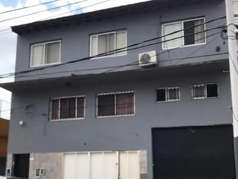 galpon con local comercial, nave, 5 baños