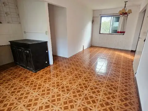 Departamento 4 ambientes con 1 baño