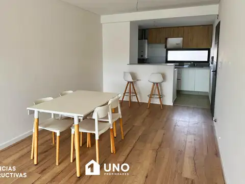 9 de Julio y Laprida - Amplio Dpto de 1 Dormitorio Externo. Cochera disponible.