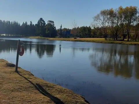 Terreno en Venta en Club Miralagos, USD 67.500