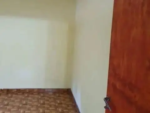 Casa en Alquiler con 1 cochera