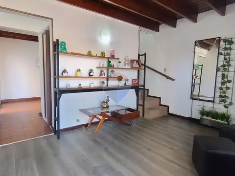 Depto Tipo Casa en Venta de 3 ambientes