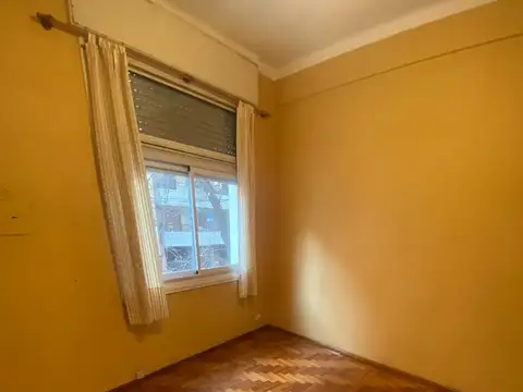 DEPARTAMENTO TIPO CASA 2 AMB AL FRENTE x escalera