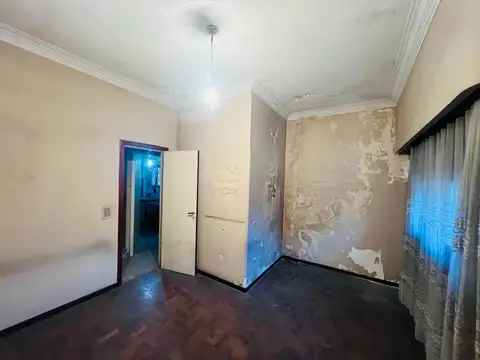 Depto Tipo Casa 5 ambientes con 2 baños