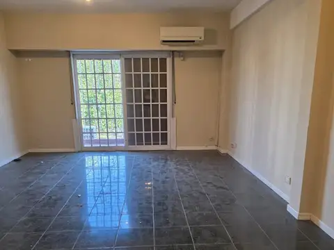 montevideo 1000, Piso 1