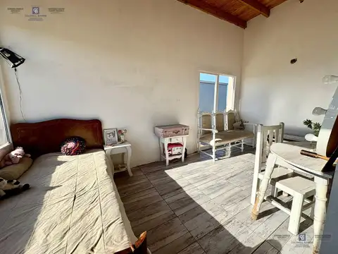 Casa en Venta con 3 cocheras