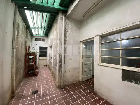 Local en Venta 40 años