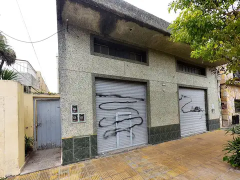 DEPARTAMENTOS 4 + 2 LOCALES VENTA SAN JUSTO