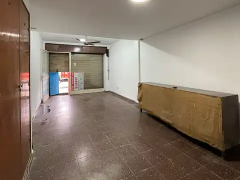 LOCAL EN ALQUILER - JUAN LUIS NOGUES 100
