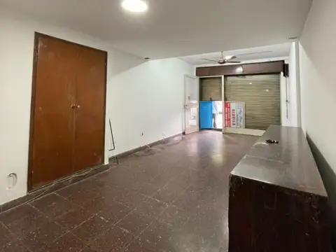 LOCAL EN ALQUILER - JUAN LUIS NOGUES 100