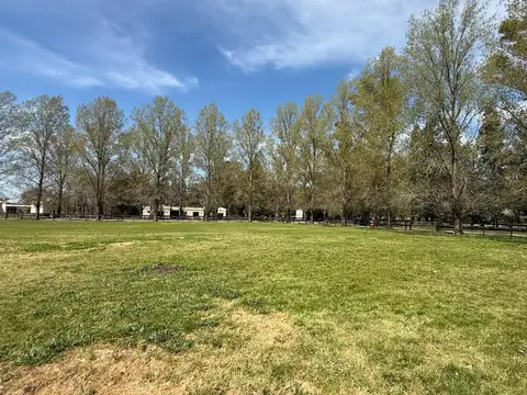 Excelente lote interno en Haras El Malacate - 153