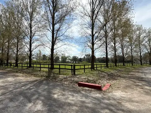 Excelente lote interno en Haras El Malacate - 153